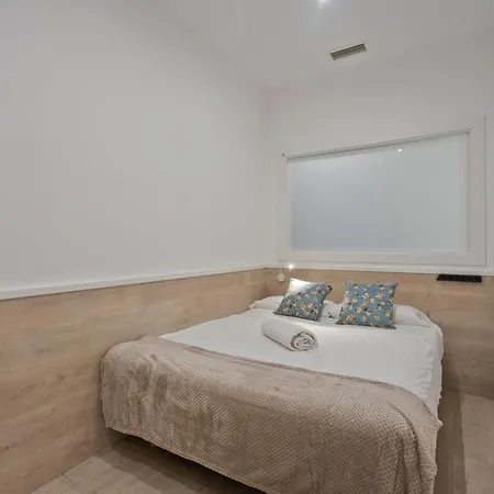 Apartmanhotel Bcnstop Sant Pau 4*